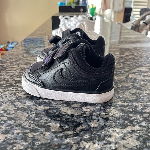 Nike Other - 🔥Nike toddler shoes Sz 3c
